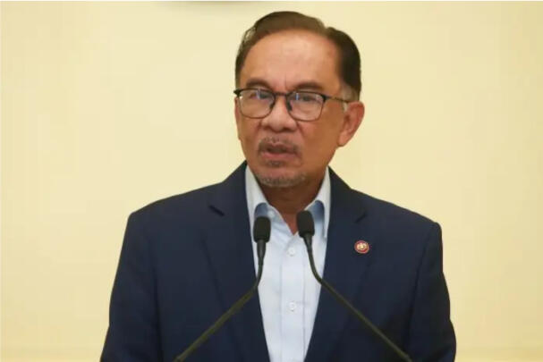 No harassment of LGBT community will be allowed, says Anwar